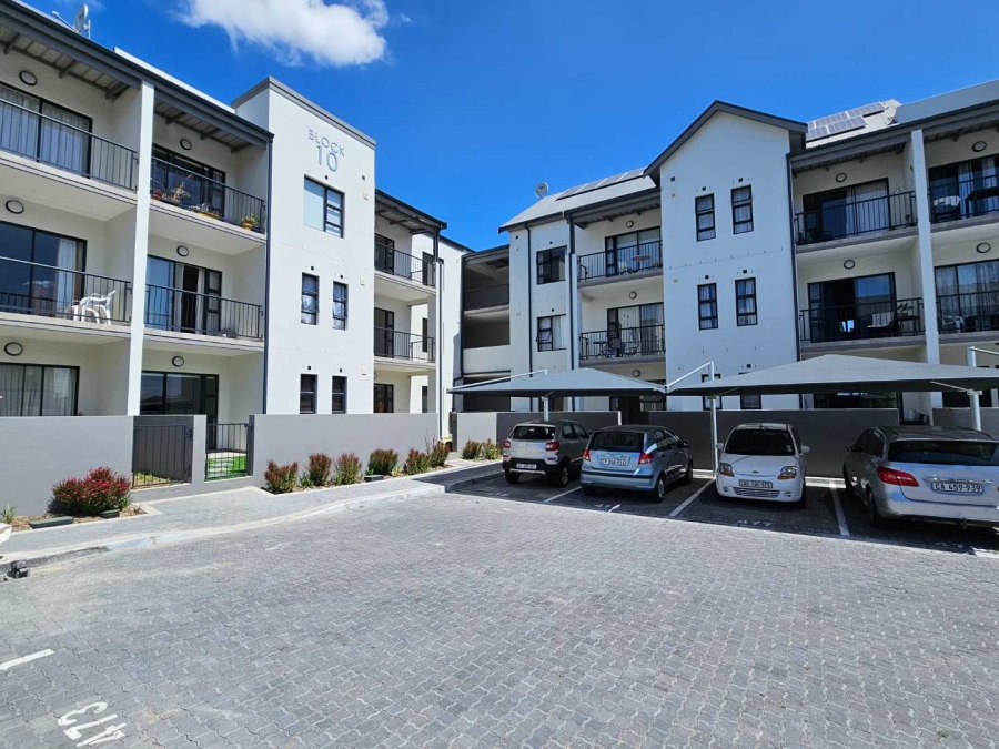 2 Bedroom Property for Sale in Buhrein Western Cape